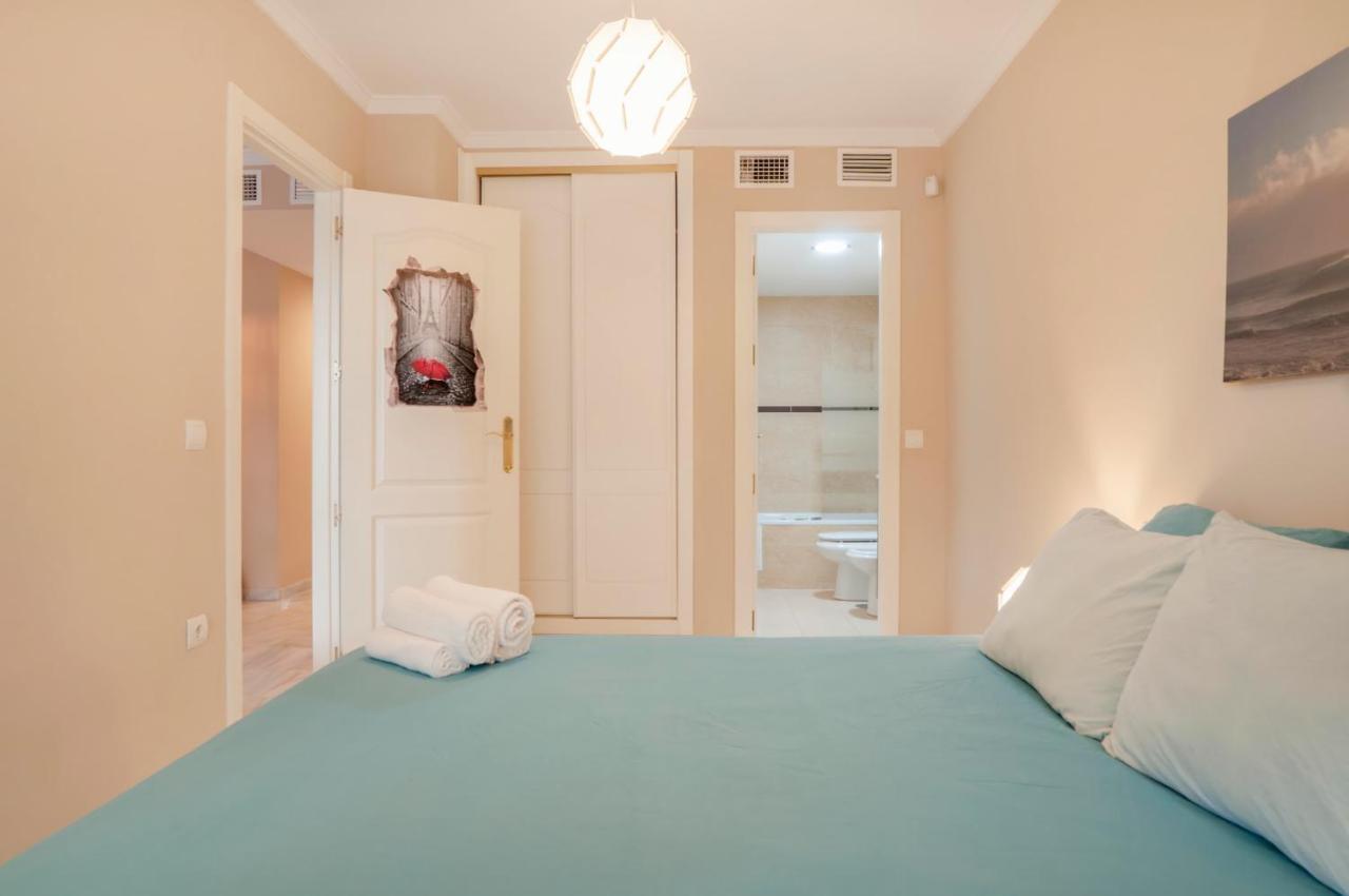 Beach And Golf Apartament 贝纳尔马德纳 外观 照片