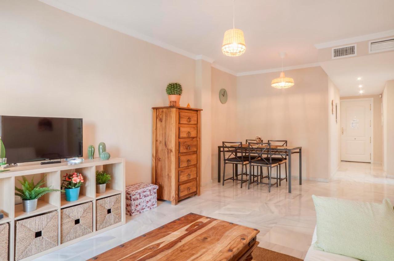 Beach And Golf Apartament 贝纳尔马德纳 外观 照片